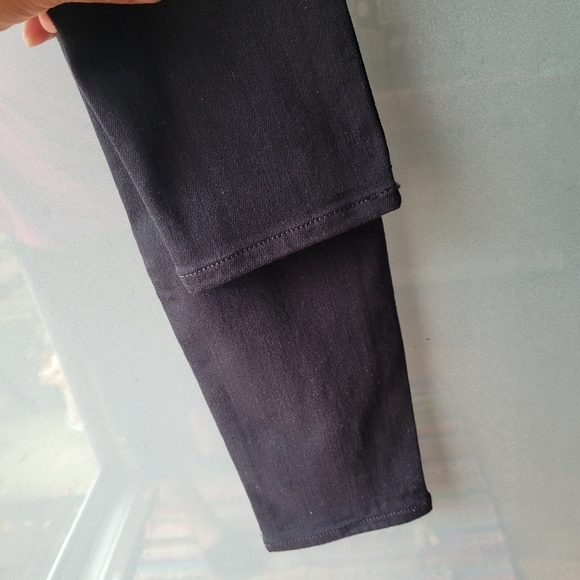 New Express Jeans Women’s Mid Rise Leggings Size 2P- Black Zip Pockets Stretch - Picture 6 of 7